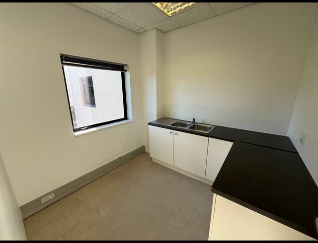 222M² OFFICE TO LET IN CENTURY CITY